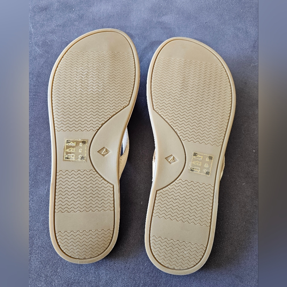 Sperry Women's Tan Sandals - Picture 4 of 4